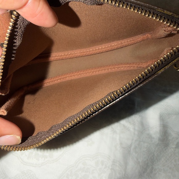 Authentic Louis Vuitton Momogram Mini Pochette - Picture 7 of 7